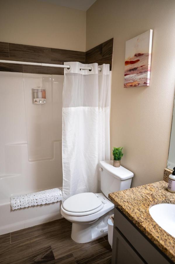 Ferienwohnung Fabulous King Size Bed In A Gated Neighborhood! Edinburg Exterior foto